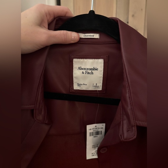 NWT Abercrombie & Fitch Oversized Vegan Leather Shirt Jacket - Picture 2 of 8